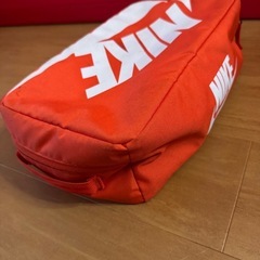 NIKE シューズケースの画像