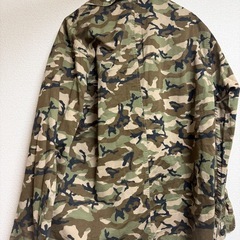 迷彩　ジャケットの画像