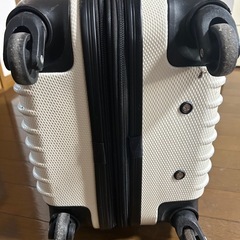 キャリーケースの画像