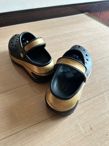 crocs MEGA CRUSH LLIC CLOG ブラック/ゴールド crocs MEGA CRUSH LLIC CLOG ブラック/ゴールド 26cm