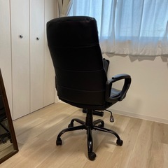 オフィスチェアの画像
