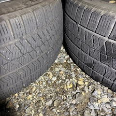 冬タイヤ付　クラウンサイズ 18インチ　225/45r18 ブリザックVRX2 　の画像