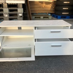 テレビ台の画像