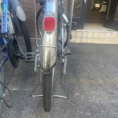 シルバーパナソニック電動アシスト自転車の画像