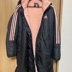 アディダス　ジュニアベンチコート　の画像