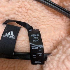 アディダス　ジュニアベンチコート　の画像