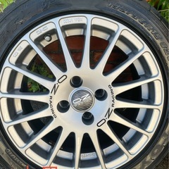 OZ Racing スーパーツーリズモ 4穴 15インチ 6.5J +37 PCD100の画像