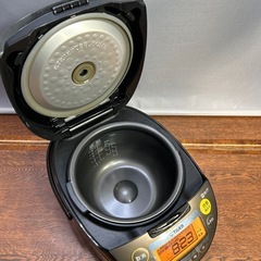 【美品】タイガー　IHジャー炊飯器　5.5合炊き　JKT-B101管理番号973の画像