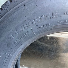 最終値下げ　205/80Ｒ17.5  　120／118Ｌ の画像