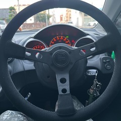 モモステアリングブラックエディションの画像