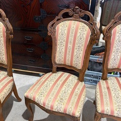 ロココ調　アームレスチェア　ダイニングチェア　1脚2,000円　在庫3脚の画像