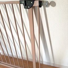 ベビーゲート 階段下 フェンスの画像