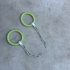 ブランコ・鉄棒としてそして吊り輪の画像