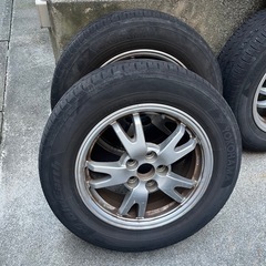 タイヤホイールの画像