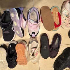 キッズシューズの画像