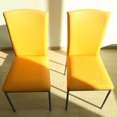 ダイニングチェア２脚（イエロー・合皮）【小金井市民限定】（小金井市再生家具）品番：12-01-02 ※新規優先の画像