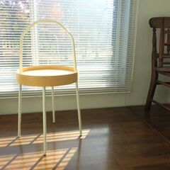 サイドテーブル（取っ手付き）【小金井市民限定】（小金井市再生家具）品番：12-01-03 ※新規優先の画像