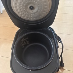 アイリスオーヤマ　5合　炊飯器の画像