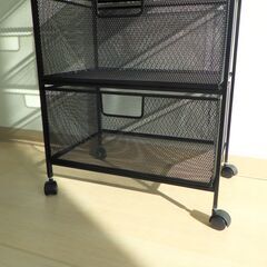 メッシュワゴン（引き出し式）【小金井市民限定】（小金井市再生家具）品番：12-01-04 ※新規優先の画像