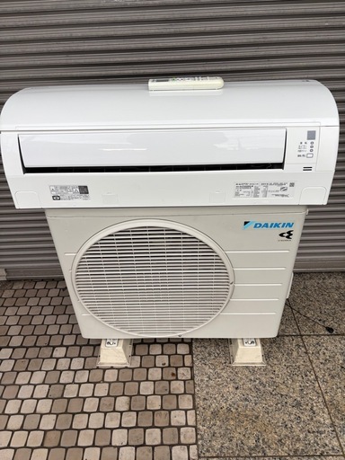 ?安心のダイキン‼️?取付込❄️クリーニング済✨️中古 ダイキン DAIKIN AJT22XNS-W ストリーマ 2020年式 100