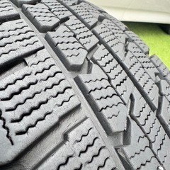 スタッドレスタイヤ4本の画像