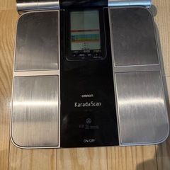 OMRON KaradaScan 体脂肪計・体組成計　オムロン　ジャンクの画像
