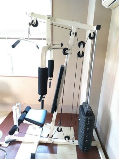 トレーニングマシン