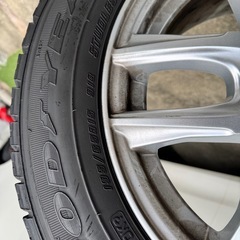 スタッドレスタイヤ4本の画像