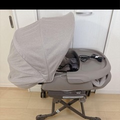 【極美品】コンビ ネムリラ AT BEDi おやすみドーム付 電動　新生児からの画像