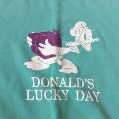 （東京・引き取り）ユニクロのディズニードナルドトレーナー130cmの画像