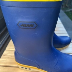 子供用の長靴の画像