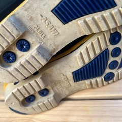 子供用の長靴の画像