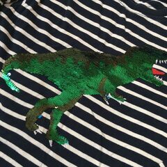 （東京・引き取り）H＆Mなど恐竜Tシャツ3枚組130cmの画像