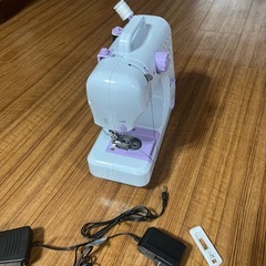 小型ミシンの画像
