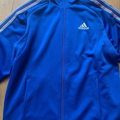 adidas トラックジャケットの画像