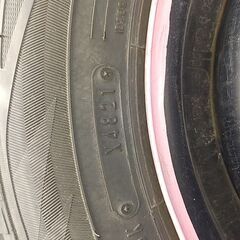 スタッドレスタイヤ　ホイールの画像