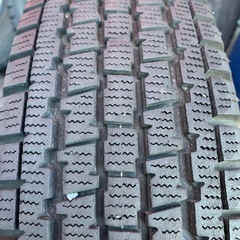 145R12 6Ｐ　２０２４年製スタッドレスタイヤ4本の画像