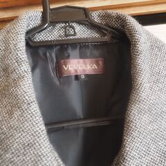 レディース、１３号、未使用品、タグつき、ジャケットの画像