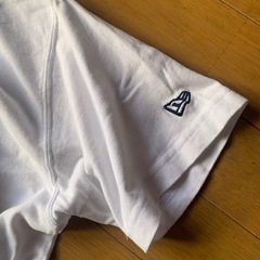 NEW ERAロゴTシャツ　ホワイトの画像