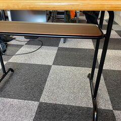 unico FUNEAT ダイニングテーブルの画像