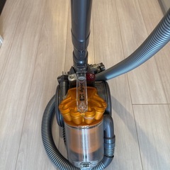 ダイソン サイクロン式掃除機の画像