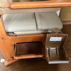 Panasonic ひじ掛けはね上げ 家具調トイレの画像