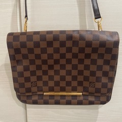 LOUIS VUITTON（ルイビトン）ダミエ　ショルダーバックの画像