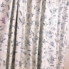 カーテン2枚約140×110cmの画像