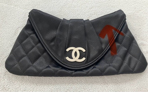 CHANEL マトラッセクラッチ　ブラックサテン