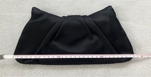 CHANEL マトラッセクラッチ ブラックサテン