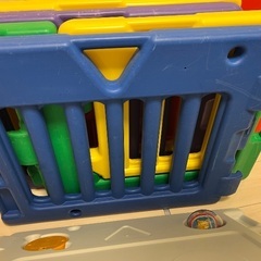 ベビーサークル 日本育児 ミュージカルキッズランドDXII カラフル 6枚パネルの画像