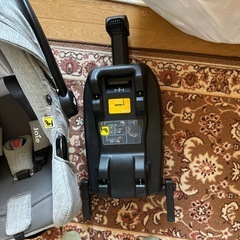 生後12ヶ月までのチャイルドシートの画像