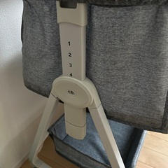 Kino Linpoベビーベッドの画像