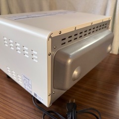 パナソニック トースター オーブントースター 4枚焼き対応 30分タイマー搭載 ホワイト NT-T501-Wの画像